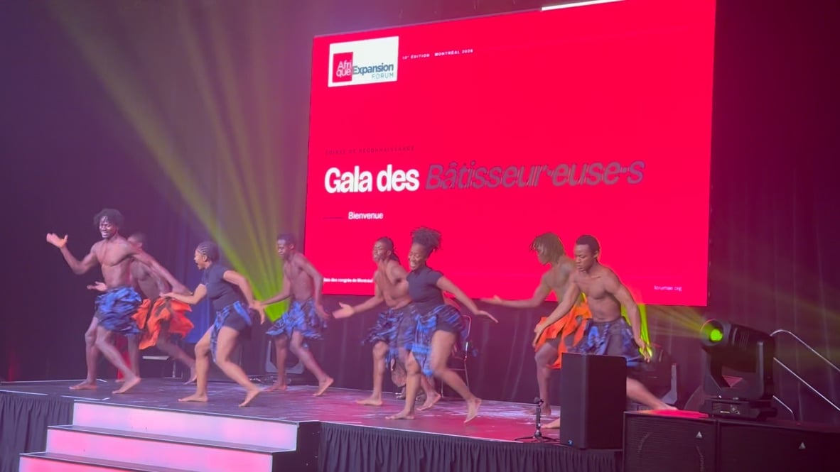 La prestation de danse acrobatique au Gala des Bâtisseur·euse·s, à Montréal
